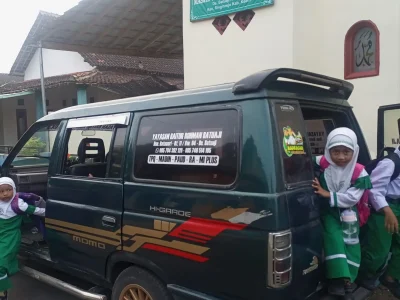 Kendaraan antar jemput